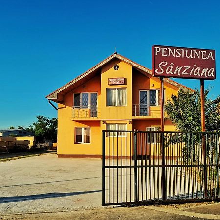 Hotel Pensiunea Sanziana à Oradea Extérieur photo