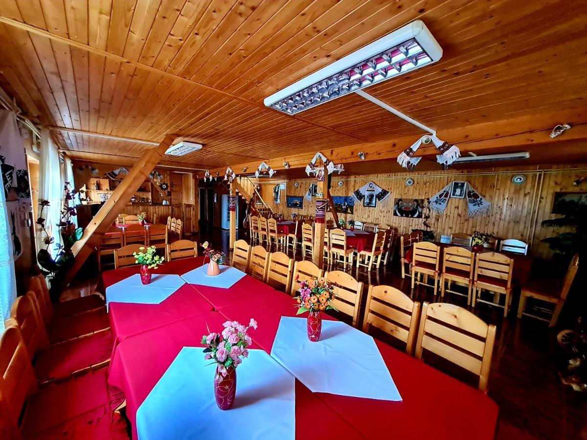 Hotel Pensiunea Sanziana à Oradea Extérieur photo